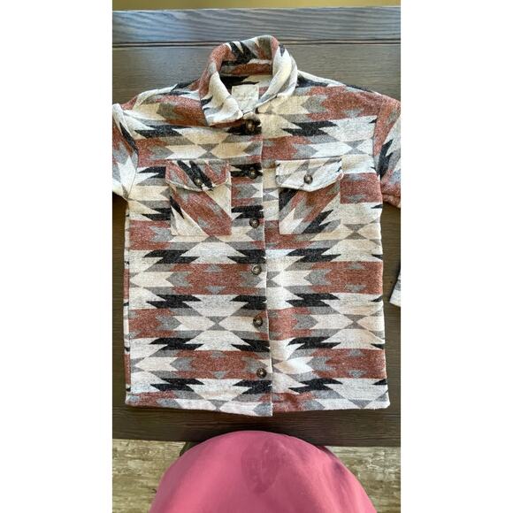 Small altar'd state south west shacket western - Picture 9 of 16